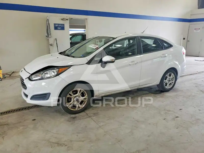 2015 Ford FIESTA photo