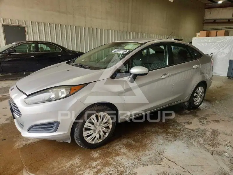 2015 Ford FIESTA photo