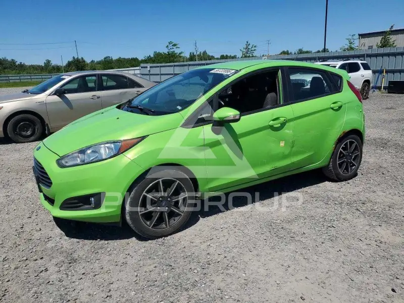 2015 Ford FIESTA фото