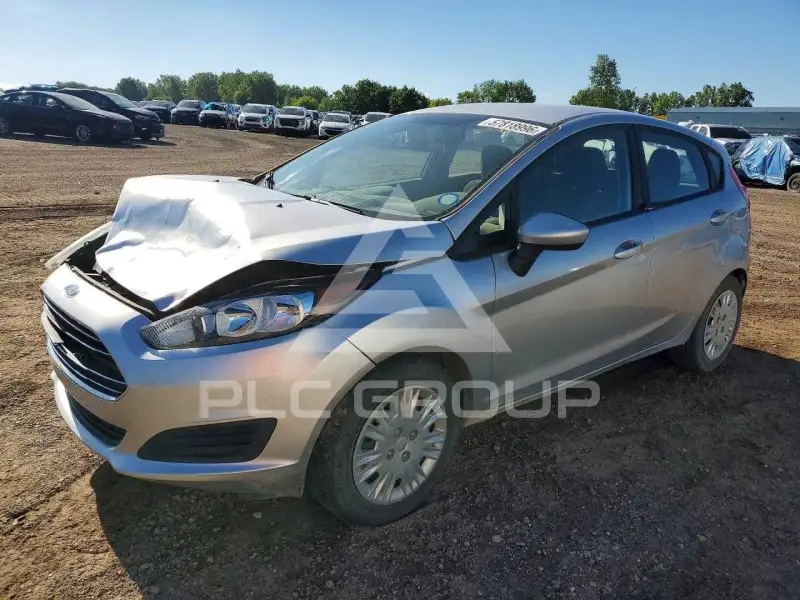 2015 Ford FIESTA фото