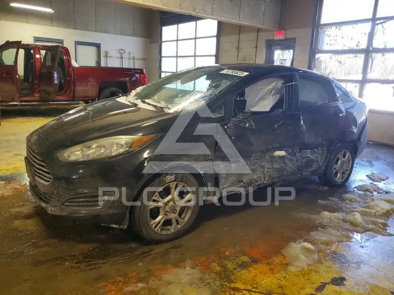 2015 Ford FIESTA фото