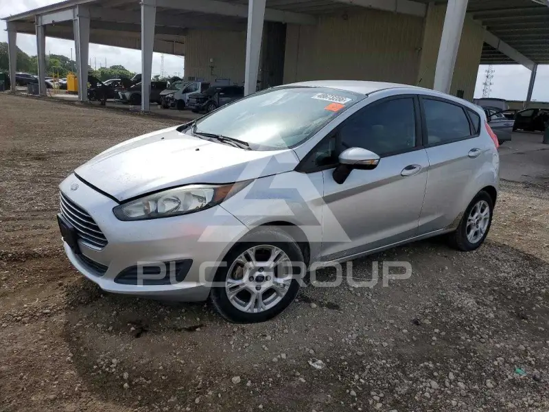 2015 Ford FIESTA photo