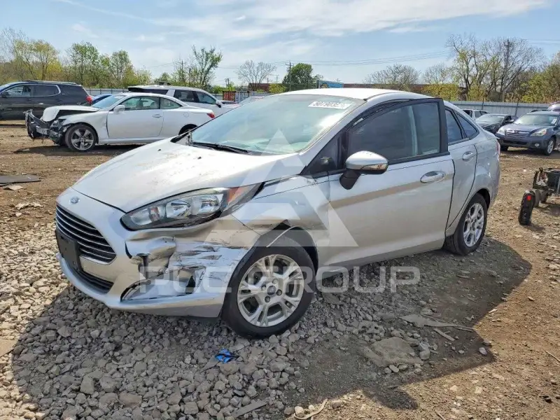 2015 Ford FIESTA фото