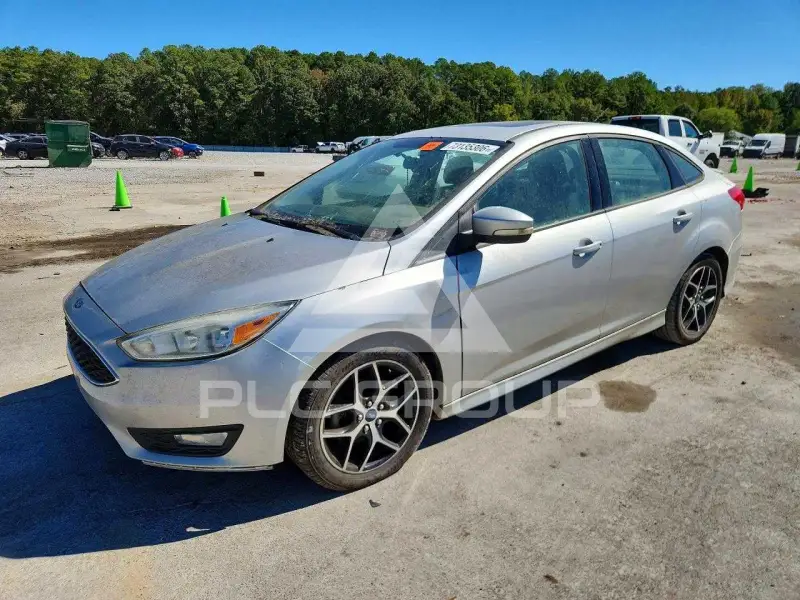 2015 Ford FOCUS фото