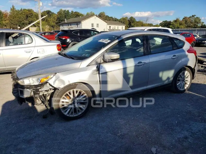 2015 Ford FOCUS фото