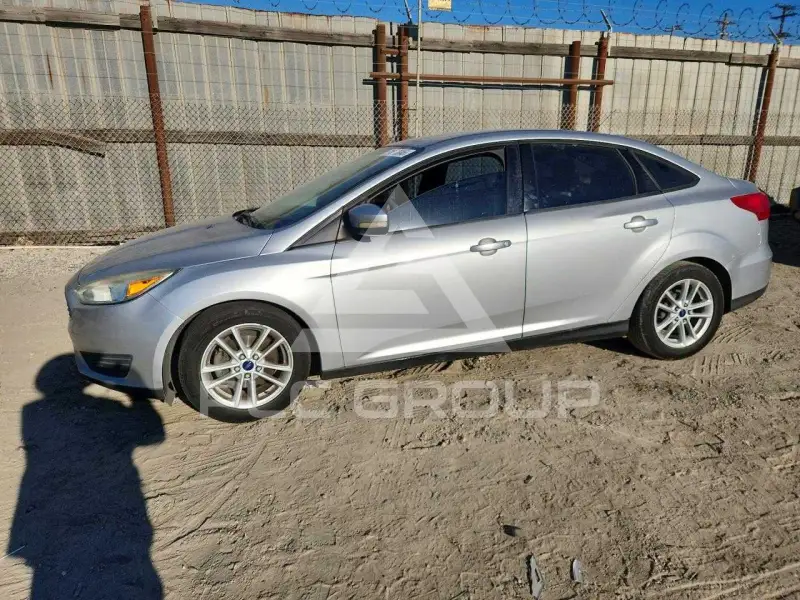 2015 Ford FOCUS фото