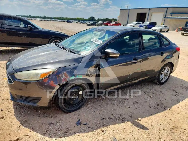 2015 Ford FOCUS фото