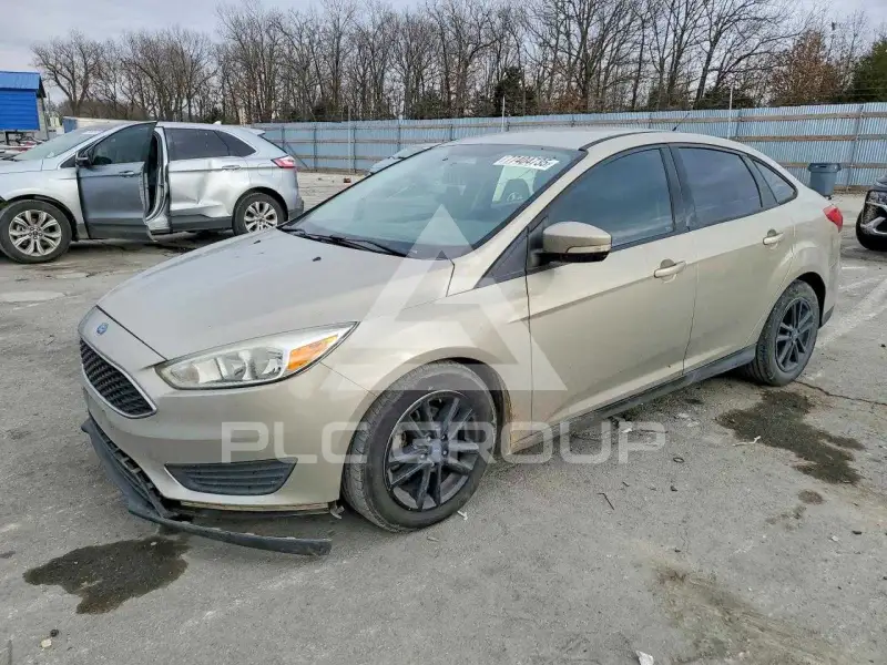 2015 Ford FOCUS фото