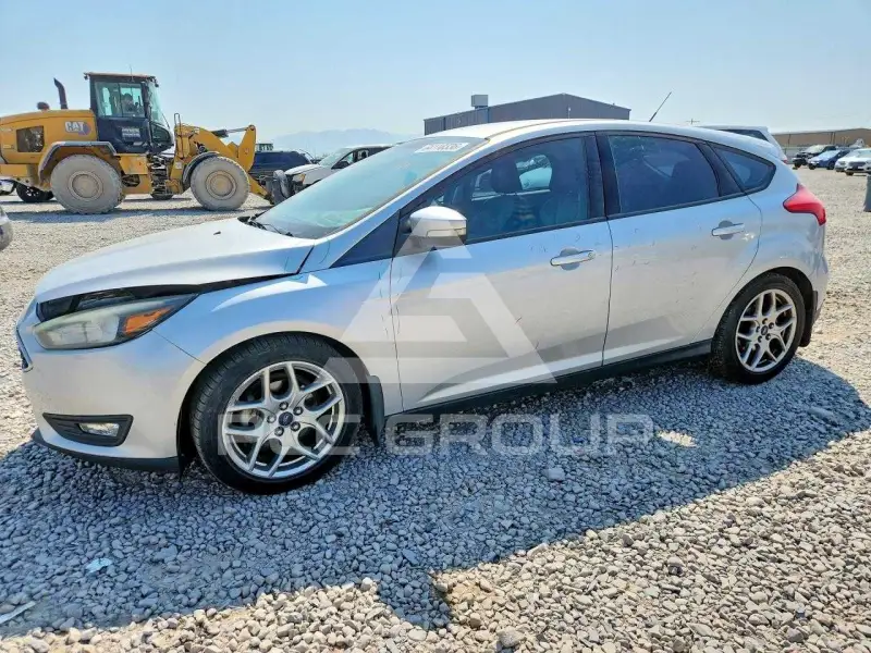 2015 Ford FOCUS фото