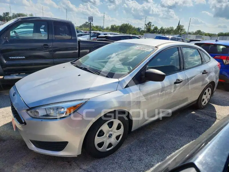 2015 Ford FOCUS фото