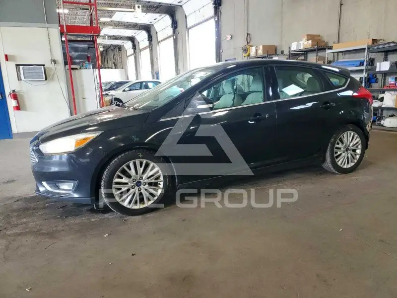 2015 Ford FOCUS photo