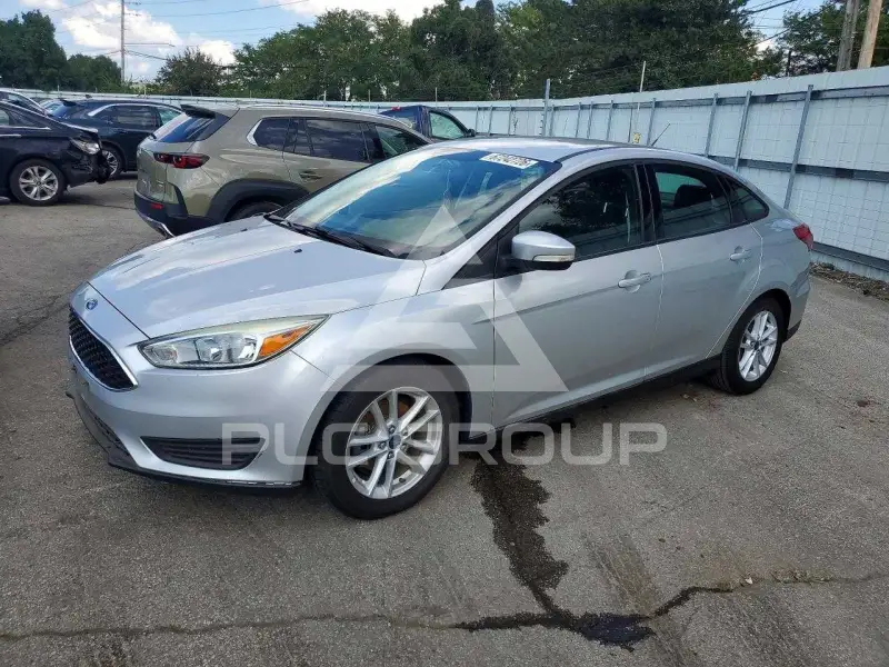 2015 Ford FOCUS фото