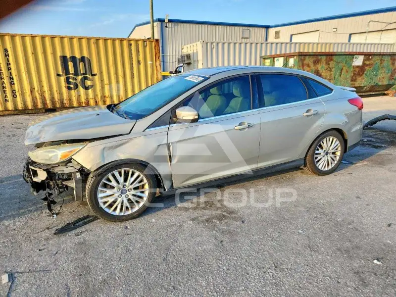 2015 Ford FOCUS фото