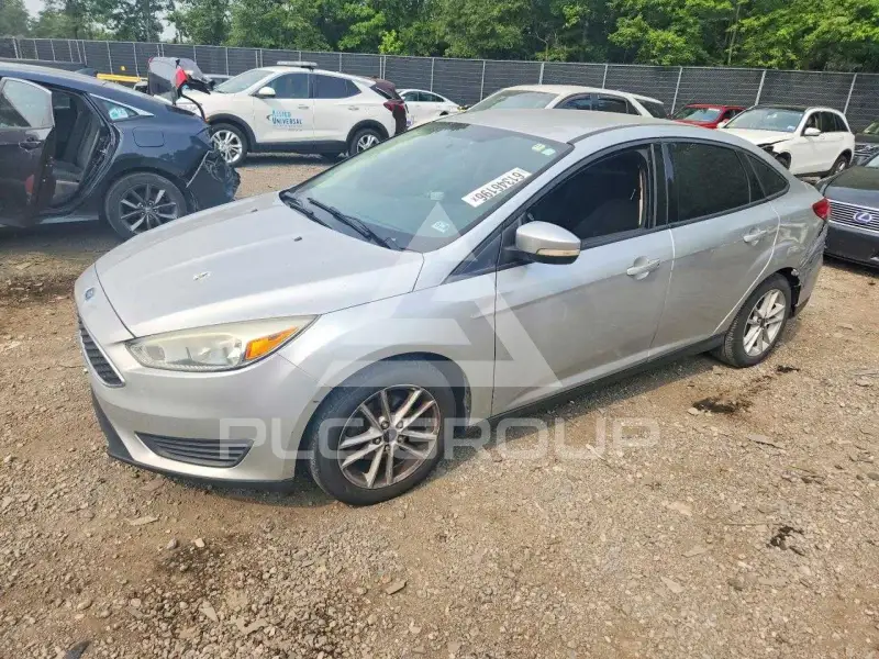 2015 Ford FOCUS photo