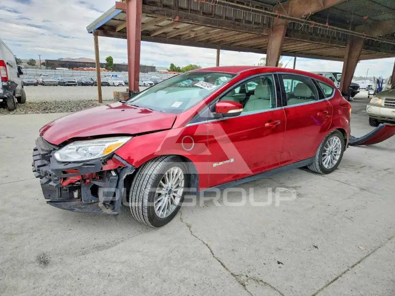 2015 Ford FOCUS фото