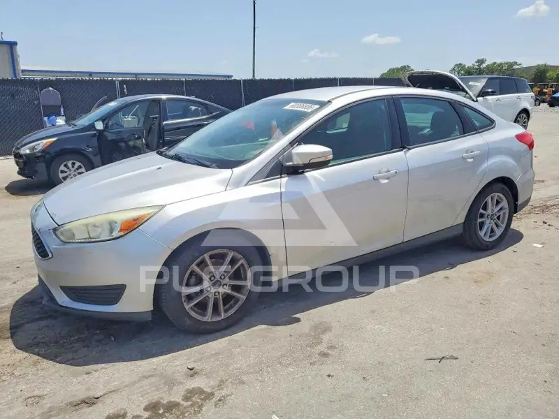 2015 Ford FOCUS фото