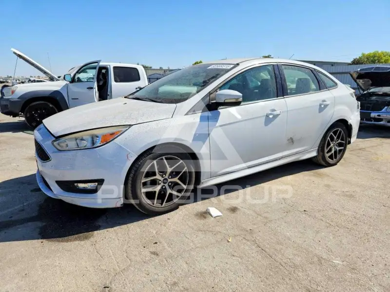 2015 Ford FOCUS photo