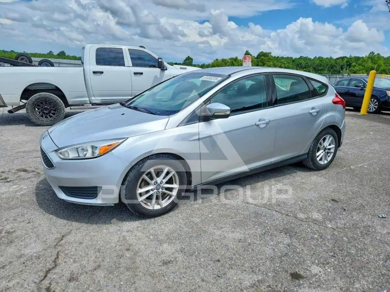 2015 Ford FOCUS photo