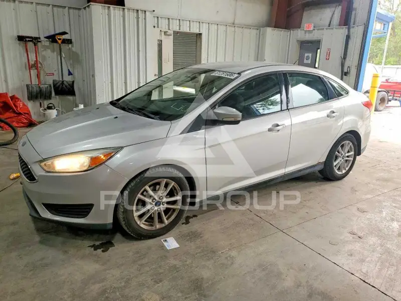 2015 Ford FOCUS photo