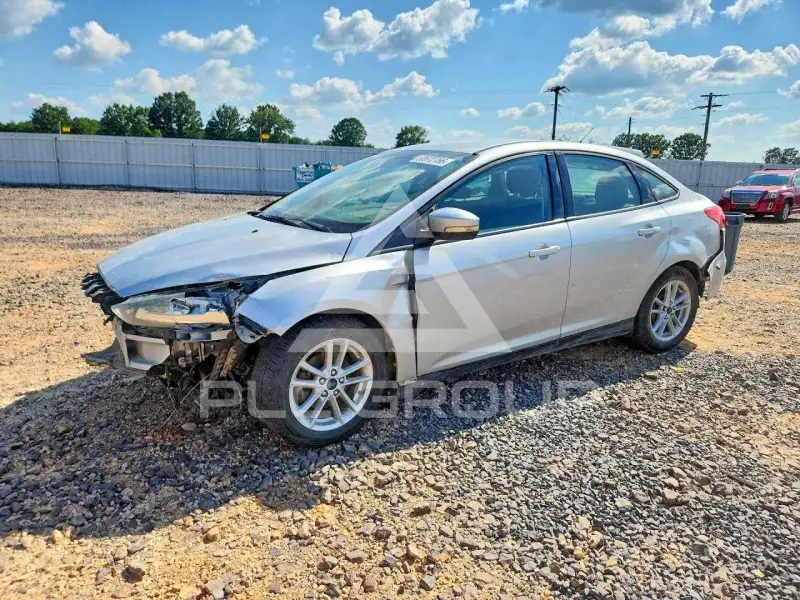 2015 Ford FOCUS фото