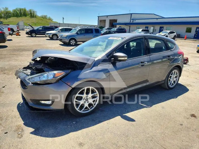 2015 Ford FOCUS photo