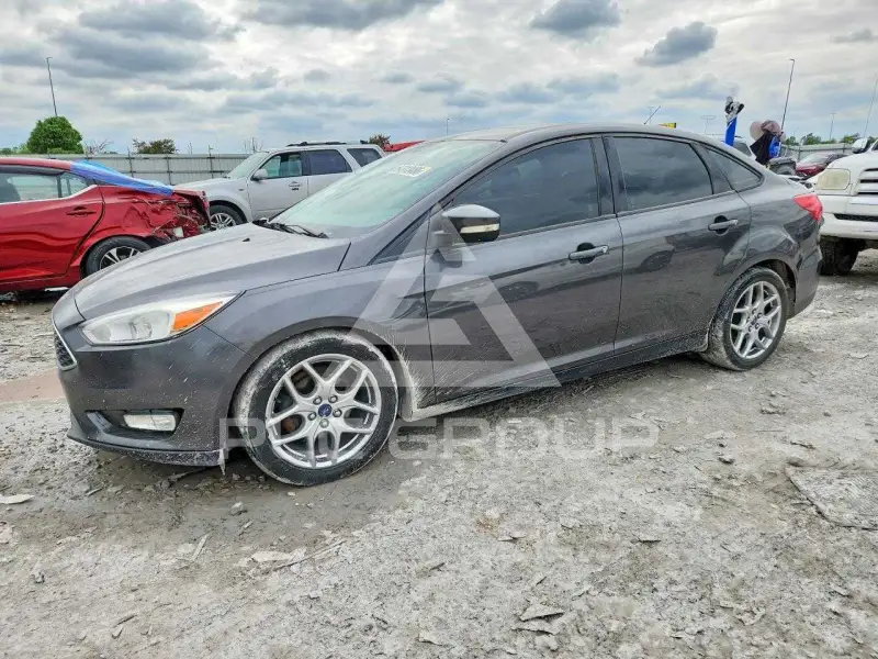 2015 Ford FOCUS photo