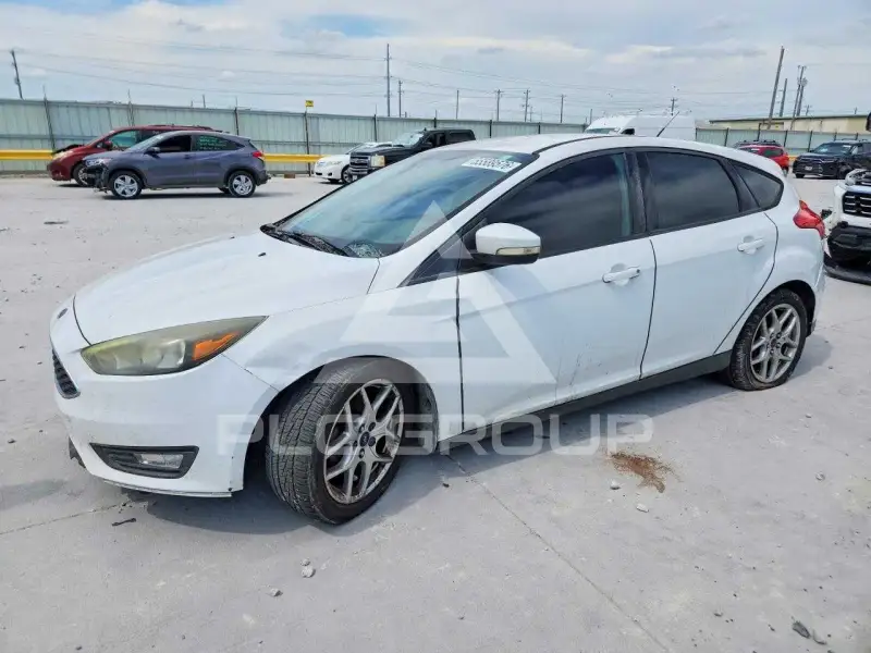 2015 Ford FOCUS photo