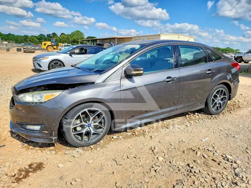 2015 Ford FOCUS фото