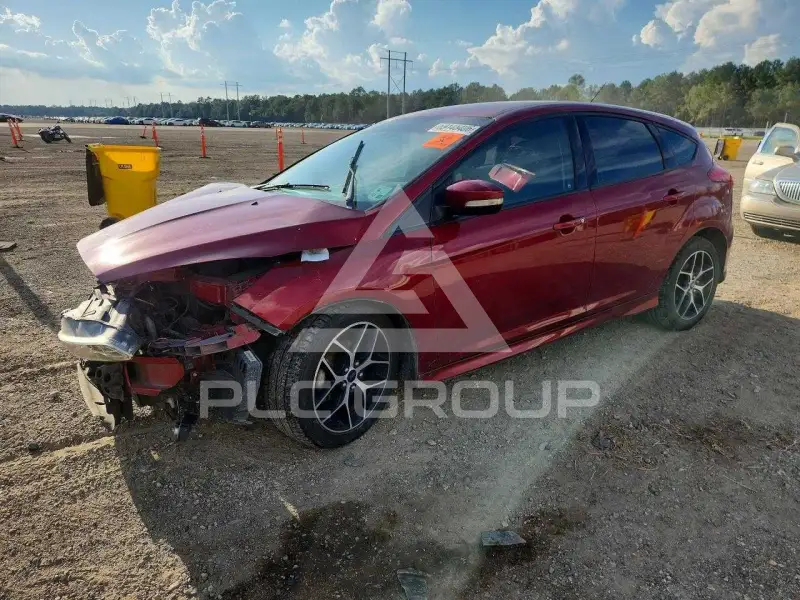 2015 Ford FOCUS фото