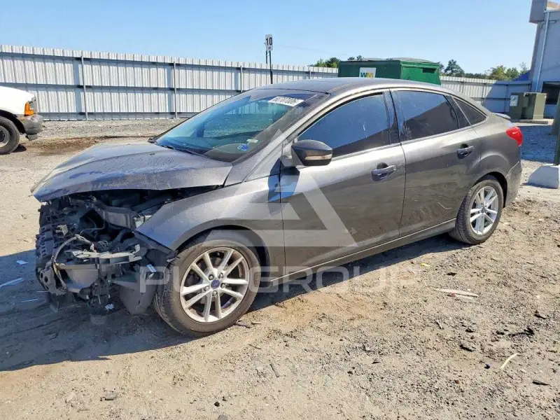 2015 Ford FOCUS photo