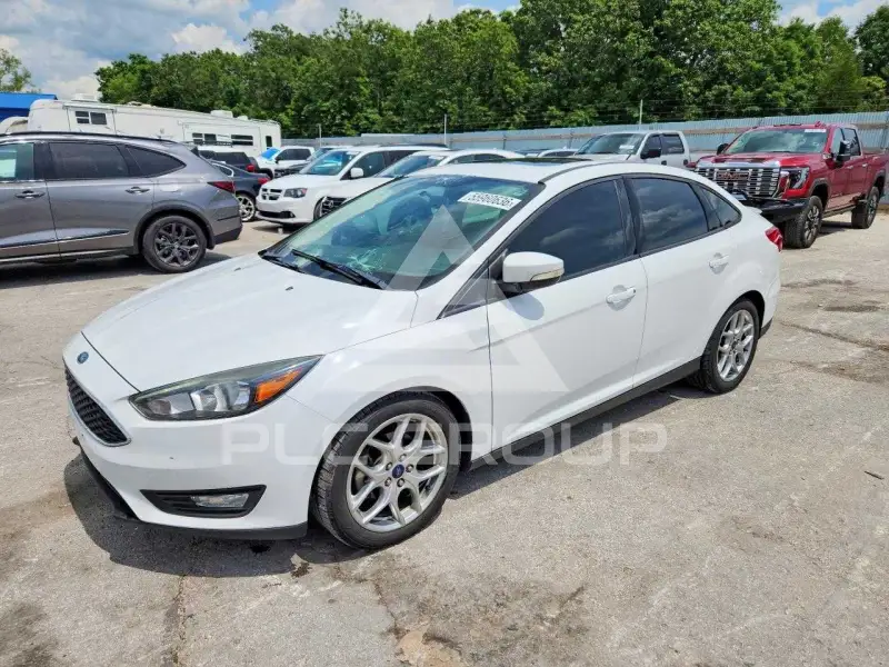 2015 Ford FOCUS фото