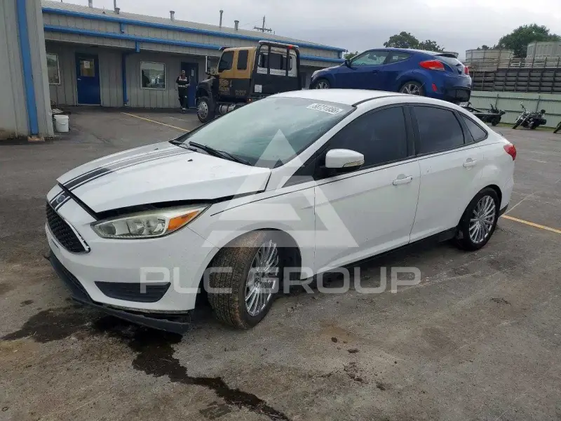 2015 Ford FOCUS фото