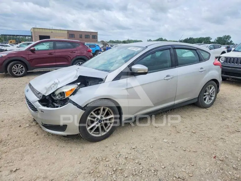 2015 Ford FOCUS photo