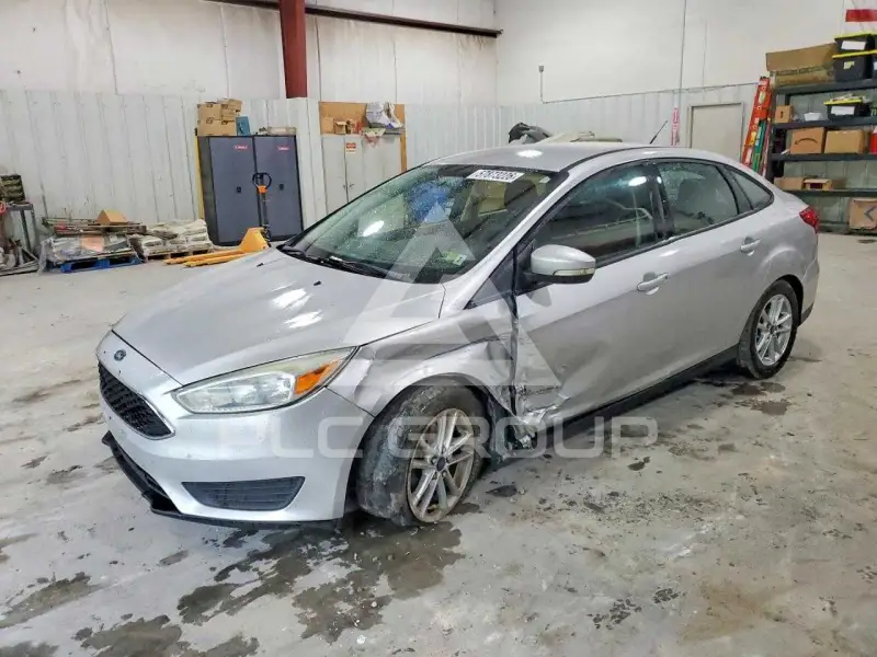 2015 Ford FOCUS photo