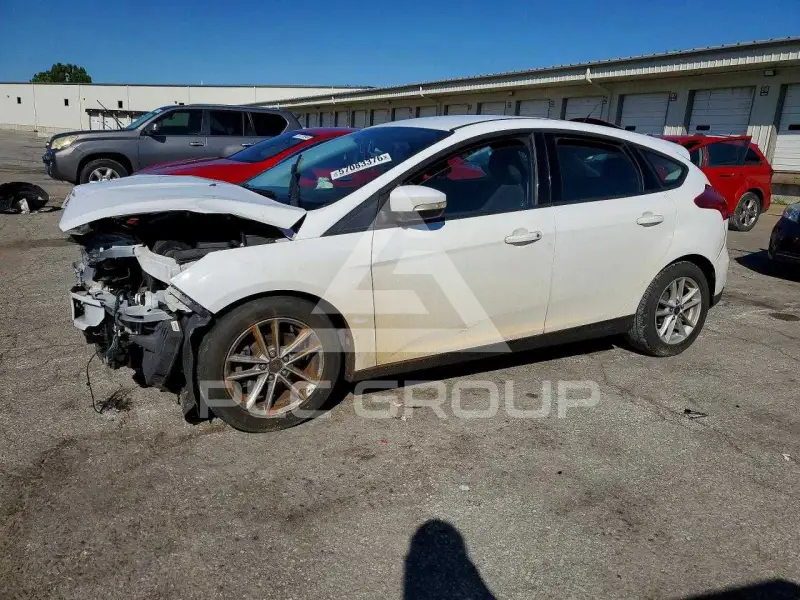 2015 Ford FOCUS фото