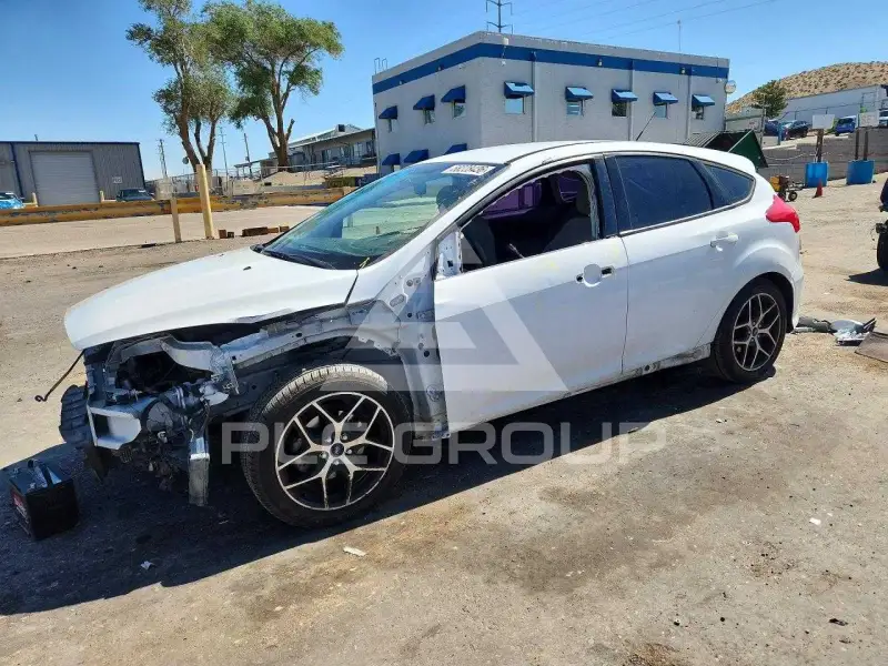 2015 Ford FOCUS фото