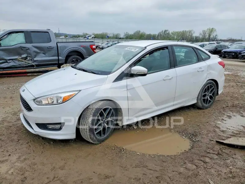 2015 Ford FOCUS фото