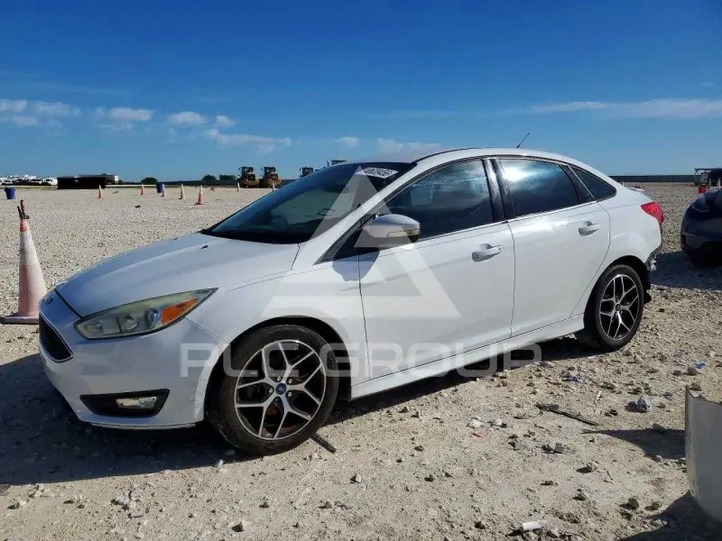 2015 Ford FOCUS photo