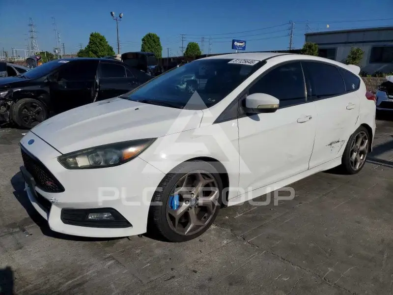 2015 Ford FOCUS фото