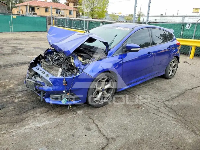 2015 Ford FOCUS photo