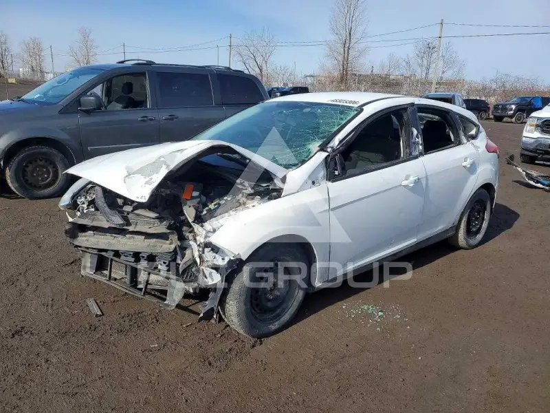 2015 Ford FOCUS фото