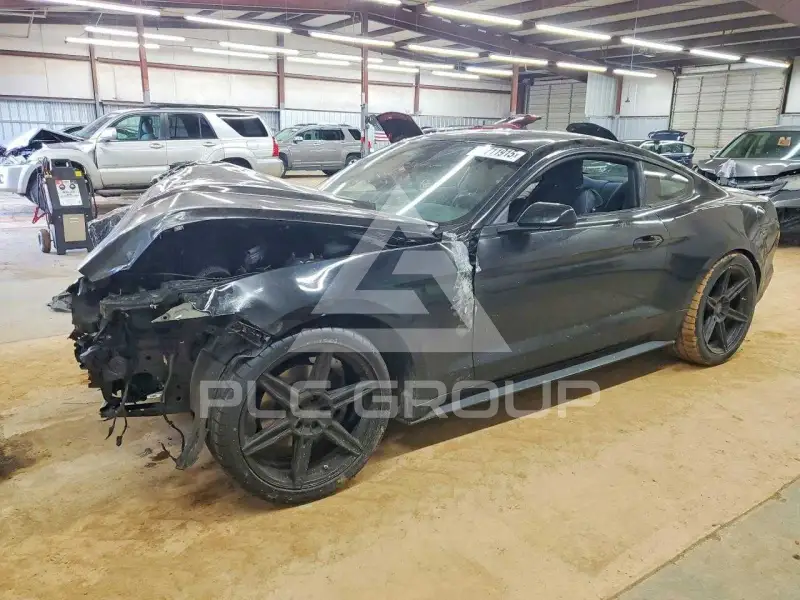 2015 Ford MUSTANG photo