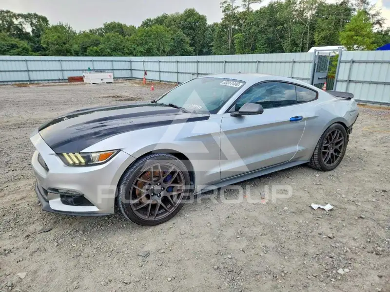 2015 Ford MUSTANG фото