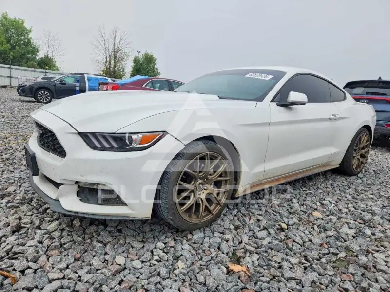 2015 Ford MUSTANG фото