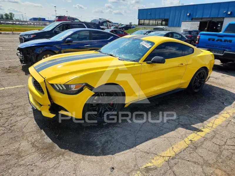 2015 Ford MUSTANG фото