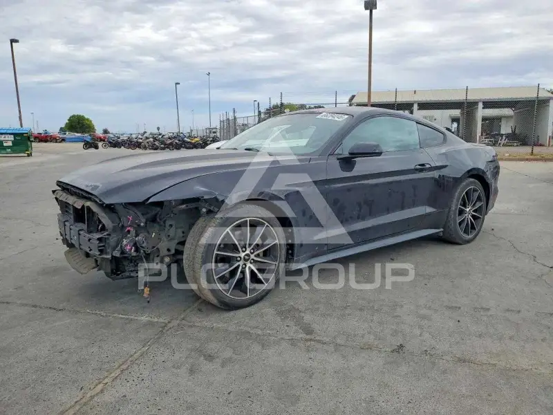 2015 Ford MUSTANG photo