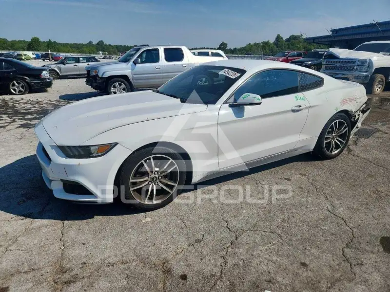 2015 Ford MUSTANG photo