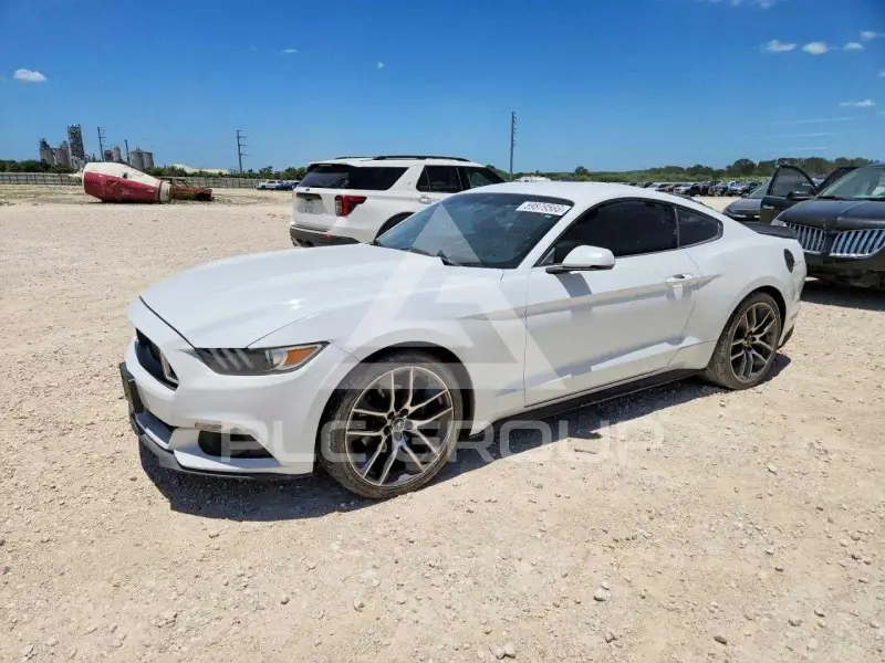 2015 Ford MUSTANG photo