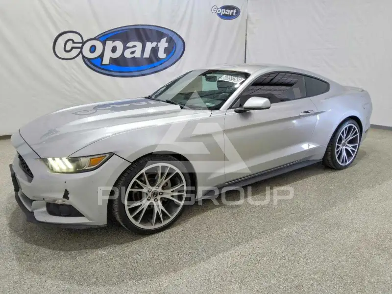 2015 Ford MUSTANG фото