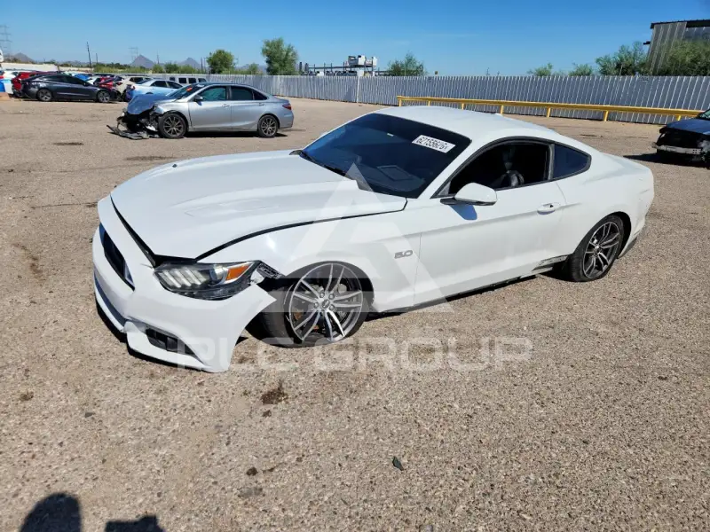 2015 Ford MUSTANG фото